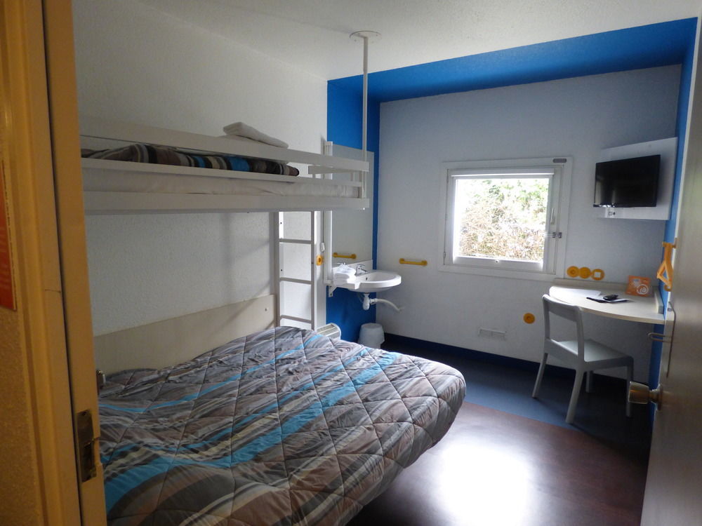 Hotelf1 Salon De Provence Екстер'єр фото