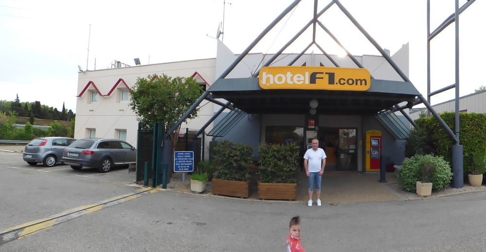 Hotelf1 Salon De Provence Екстер'єр фото