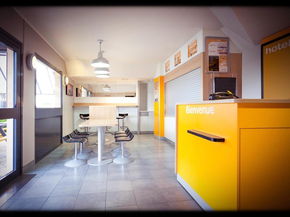 Hotelf1 Salon De Provence Екстер'єр фото